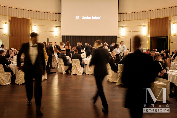 A packed ballroom at The Dolder Grand for Golden Suisse’s black-tie summit, bringing together 150+ UHNWI and family-office leaders from over 80 countries.Photo: Magnus Maarding