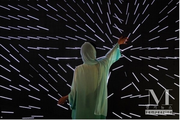 Iregular, CONTROL NO CONTROL, 2012. Photo courtesy of Iregular