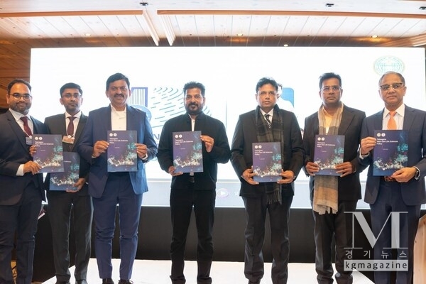 Left To Right:1. Sri K Shashanka, IAS, Vice Chairman and Managing Director, Telangana Industrial Infrastructure Corporation (TGIIC), Government of Telangana; 2. Sri Shakthi M. Nagappan, Director, Life Sciences and Pharma and Chief Executive Officer, Telangana Life Sciences, Government of Telangana;3. Sri Ponguleti Srinivas Reddy, Hon